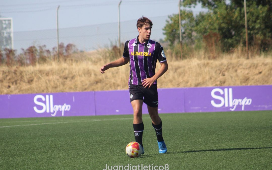 Kilian Molleda firma su primer contrato profesional con el Real Valladolid